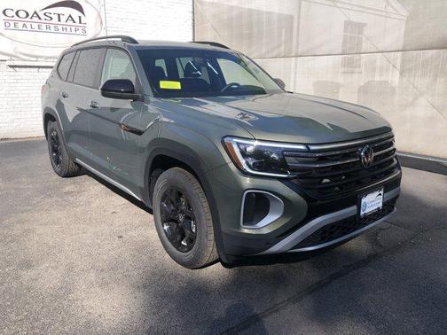 2025 Volkswagen Atlas 2.0T Peak Edition