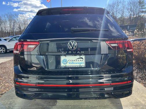 2022 Volkswagen Tiguan 2.0T SE R-Line Black 4MOTION