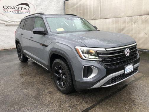 2025 Volkswagen Atlas 2.0T Peak Edition
