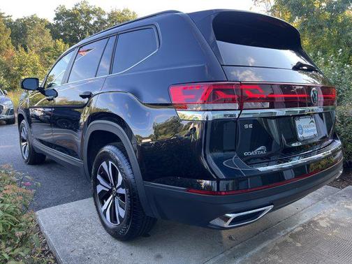 2024 Volkswagen Atlas 2.0T SE