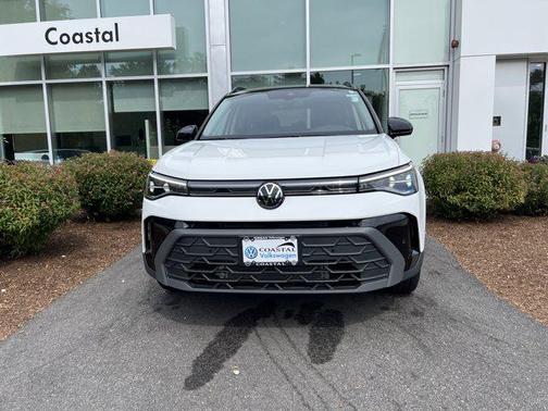 2025 Volkswagen Taos 1.5T SE Black