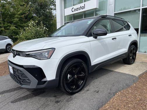 2025 Volkswagen Taos 1.5T SE Black