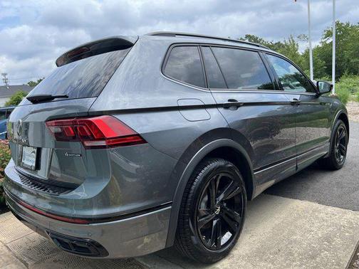 2024 Volkswagen Tiguan 2.0T SE R-Line Black 4MOTION