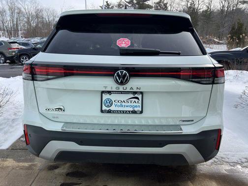 2025 Volkswagen Tiguan 2.0T SE 4MOTION