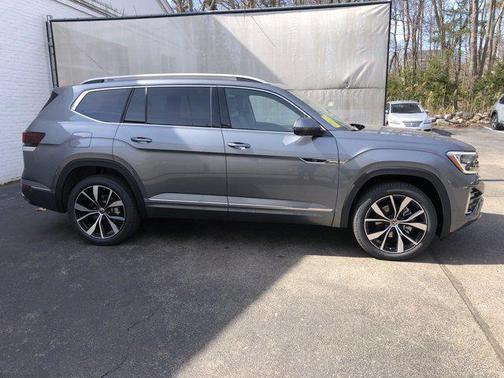 2025 Volkswagen Atlas 2.0T SEL Premium R-Line 4MOTION