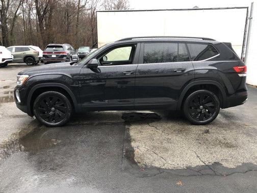 2026 Volkswagen Atlas 2.0T SE w/Technology 4MOTION