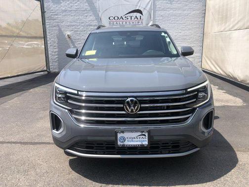 2025 Volkswagen Atlas 2.0T SE w/Technology 4MOTION