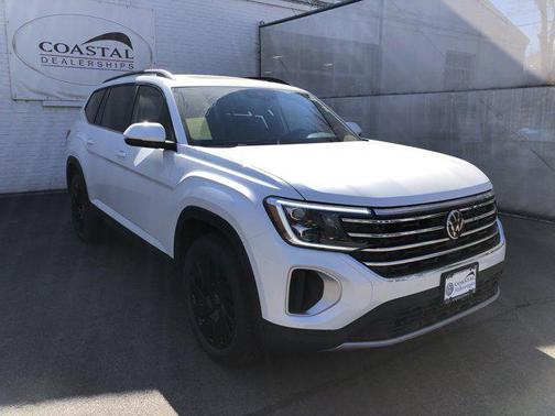 Opal White Pearl 2026 Volkswagen Atlas 2.0T SE w/Technology 4MOTION