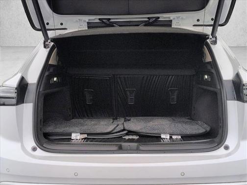 White Frost Tricoat 2023 Buick Envision Avenir AWD