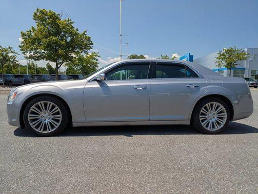 2013 Chrysler 300C Base