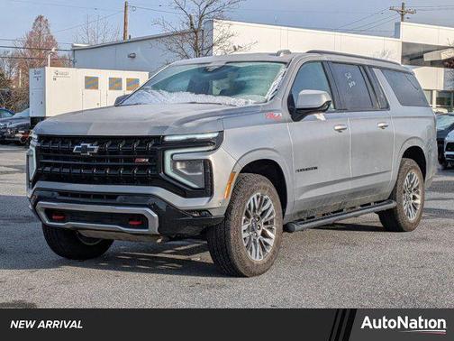 2025 Chevrolet Suburban 4WD Z71