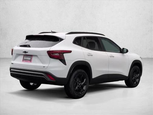 Summit White 2026 Chevrolet Trax LT