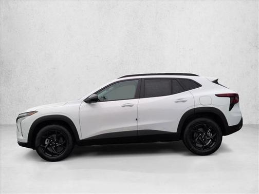 Summit White 2026 Chevrolet Trax LT