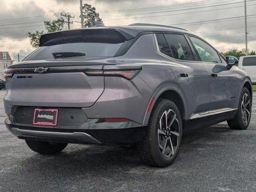 Galaxy Gray Metallic 2025 Chevrolet Equinox EV LT