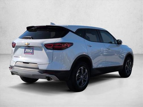 Summit White 2025 Chevrolet Blazer 2LT