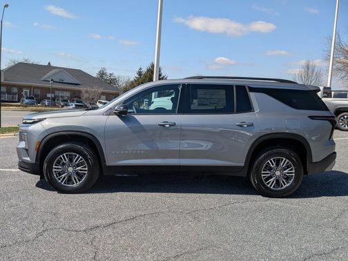 Sterling Gray Metallic 2026 Chevrolet Traverse LT