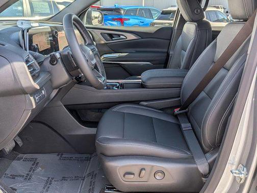 Sterling Gray Metallic 2026 Chevrolet Traverse LT