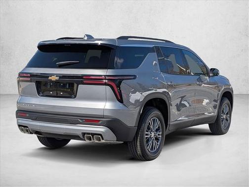 Sterling Gray Metallic 2026 Chevrolet Traverse LT