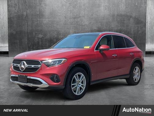 2025 Mercedes-Benz GLC 300 4MATIC