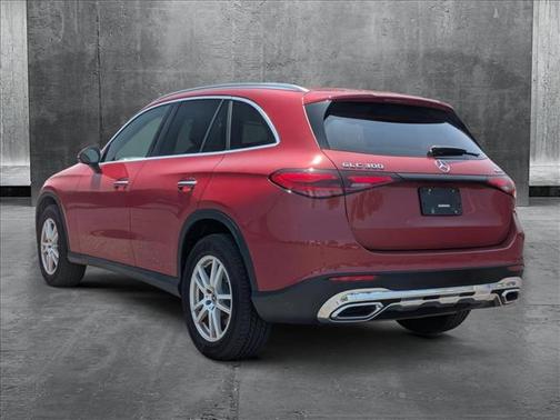 2025 Mercedes-Benz GLC 300 4MATIC