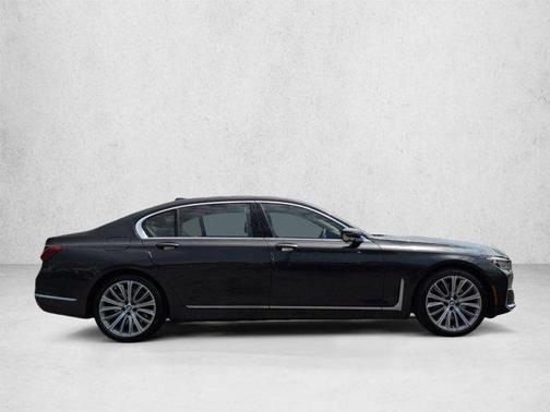 Dark Graphite Metallic 2022 BMW 750 i xDrive