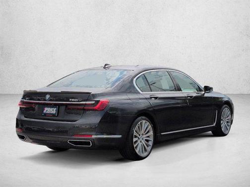 Dark Graphite Metallic 2022 BMW 750 i xDrive