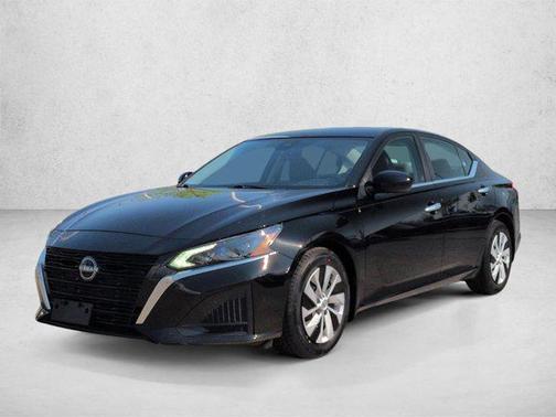 Super Black 2023 Nissan Altima S FWD
