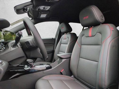 Mosaic Black Metallic 2026 Chevrolet Trax FWD 2RS