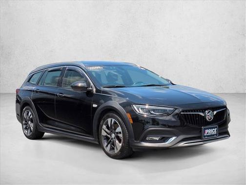 Ebony Twilight Metallic 2018 Buick Regal TourX Preferred