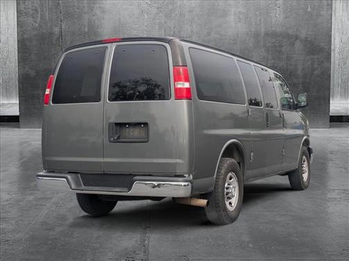 2020 Chevrolet Express 2500 RWD 2500 Regular Wheelbase LT