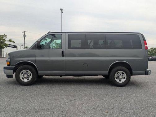 2020 Chevrolet Express 2500 RWD 2500 Regular Wheelbase LT