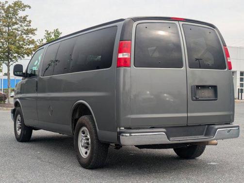 2020 Chevrolet Express 2500 RWD 2500 Regular Wheelbase LT