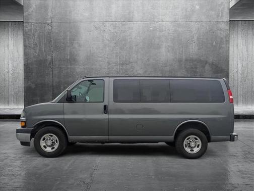2020 Chevrolet Express 2500 RWD 2500 Regular Wheelbase LT