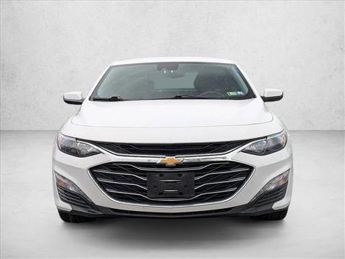 Summit White 2023 Chevrolet Malibu FWD 1LT