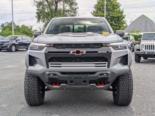 Sterling Gray Metallic 2024 Chevrolet Colorado ZR2
