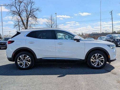 2023 Buick Envision Essence FWD