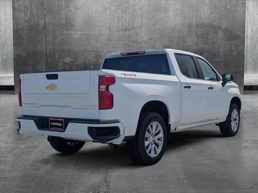 2025 Chevrolet Silverado 1500 Custom