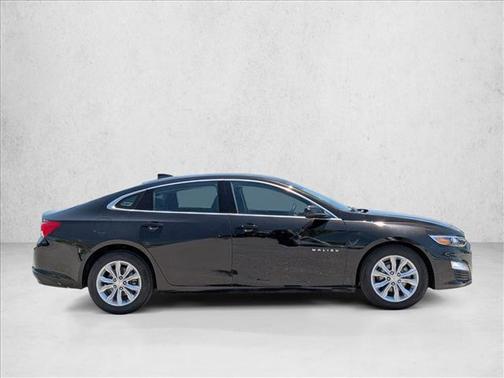 Mosaic Black Metallic 2023 Chevrolet Malibu FWD 1LT