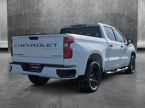 2025 Chevrolet Silverado 1500 Custom