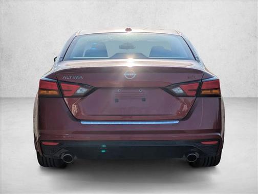 2023 Nissan Altima SR FWD