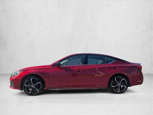 2023 Nissan Altima SR FWD