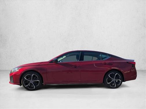 2023 Nissan Altima SR FWD