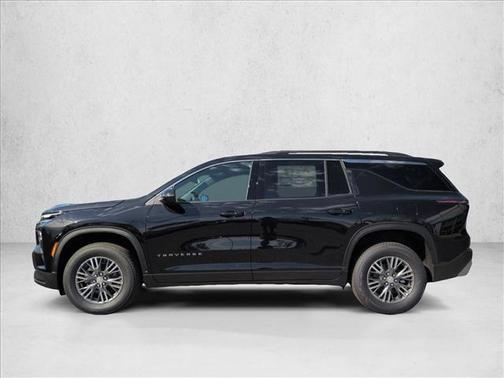 Mosaic Black Metallic 2026 Chevrolet Traverse LT