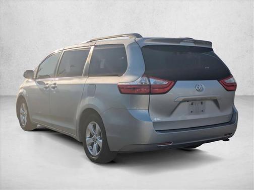 2015 Toyota Sienna LE