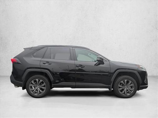 2025 Toyota RAV4 Hybrid XLE Premium