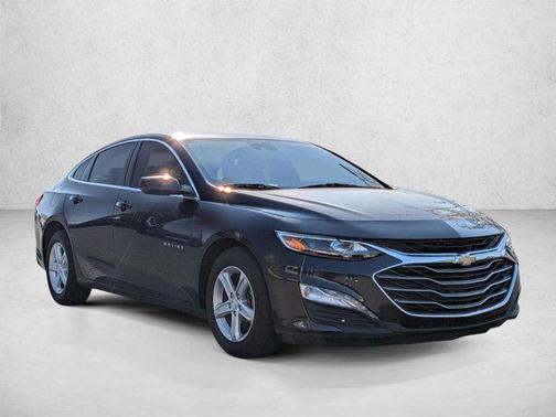 Dark Ash Metallic 2023 Chevrolet Malibu FWD 1LT