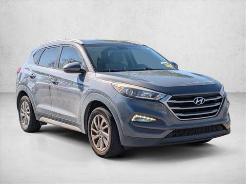 Coliseum Gray 2017 Hyundai TUCSON SE