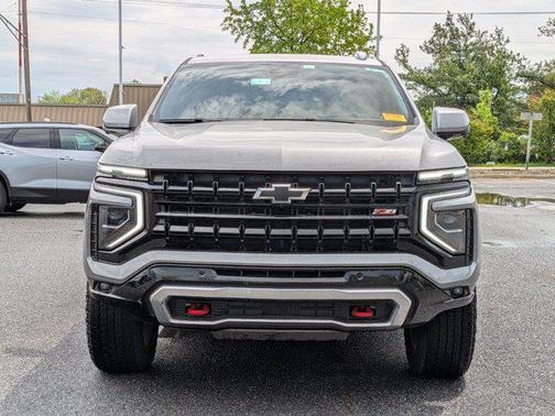 Sterling Gray Metallic 2025 Chevrolet Suburban 4WD Z71
