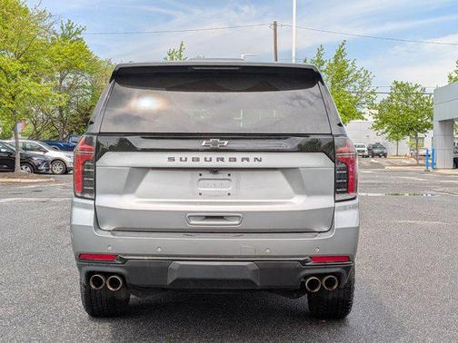 Sterling Gray Metallic 2025 Chevrolet Suburban 4WD Z71