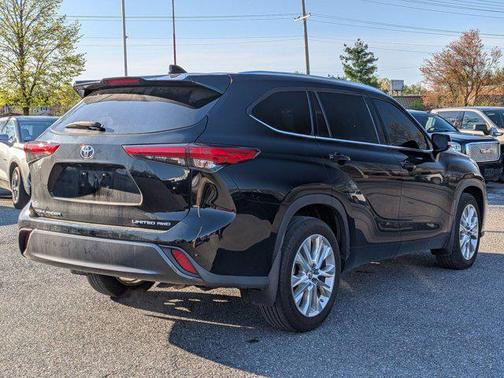 Midnight Black Metallic 2020 Toyota Highlander Limited